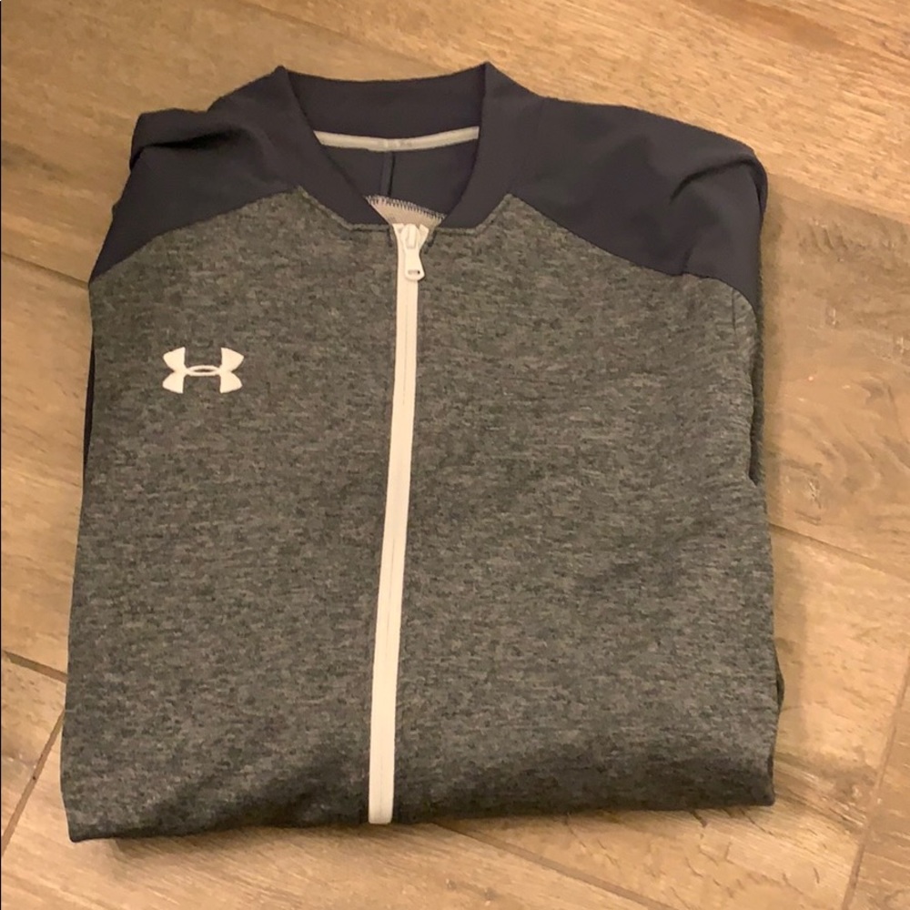 COPY - NWOT!! UA tall men’s zip up
